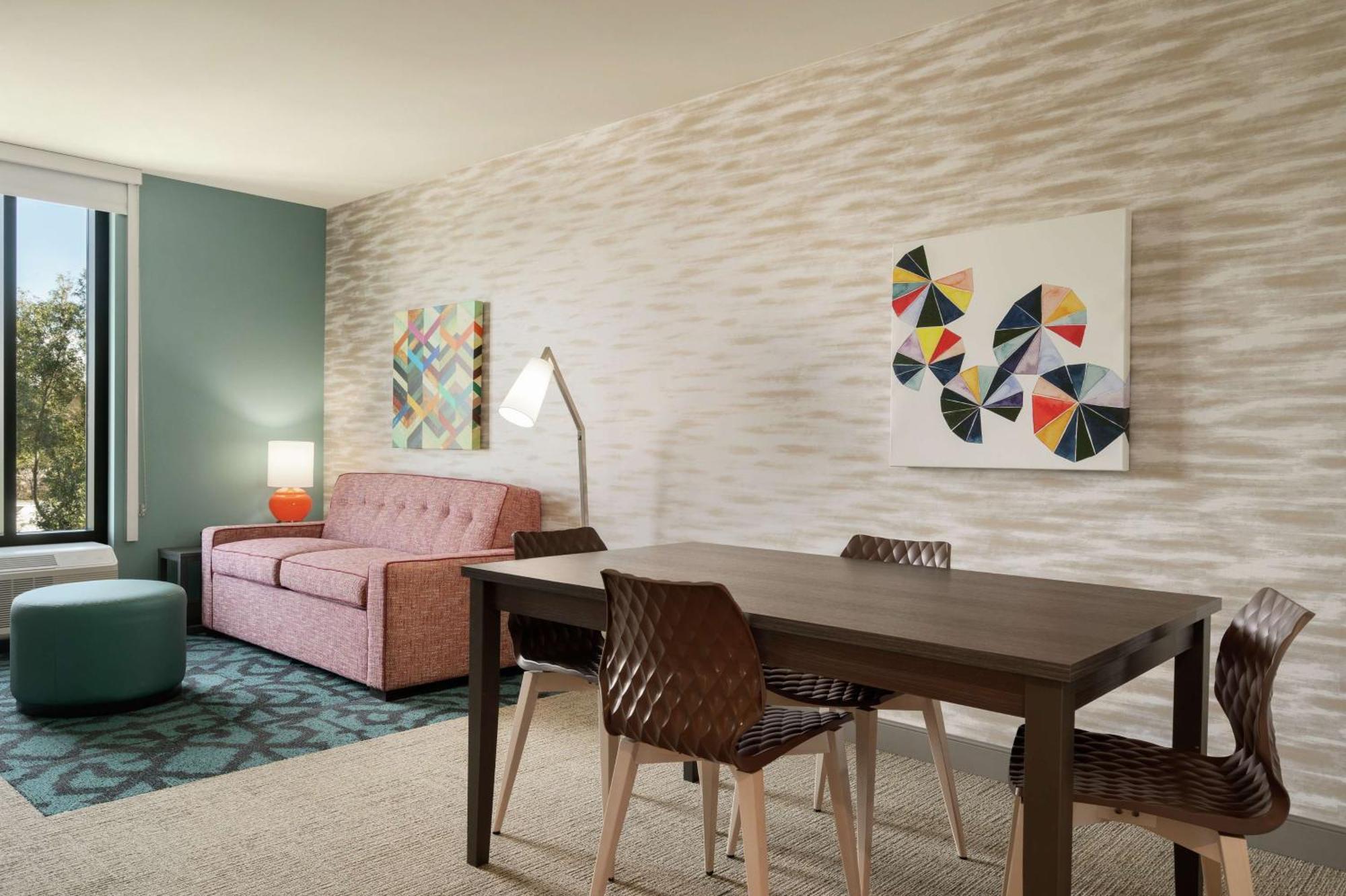 Home2 By Hilton Woodland Hills Angeles 3* Los Ángeles