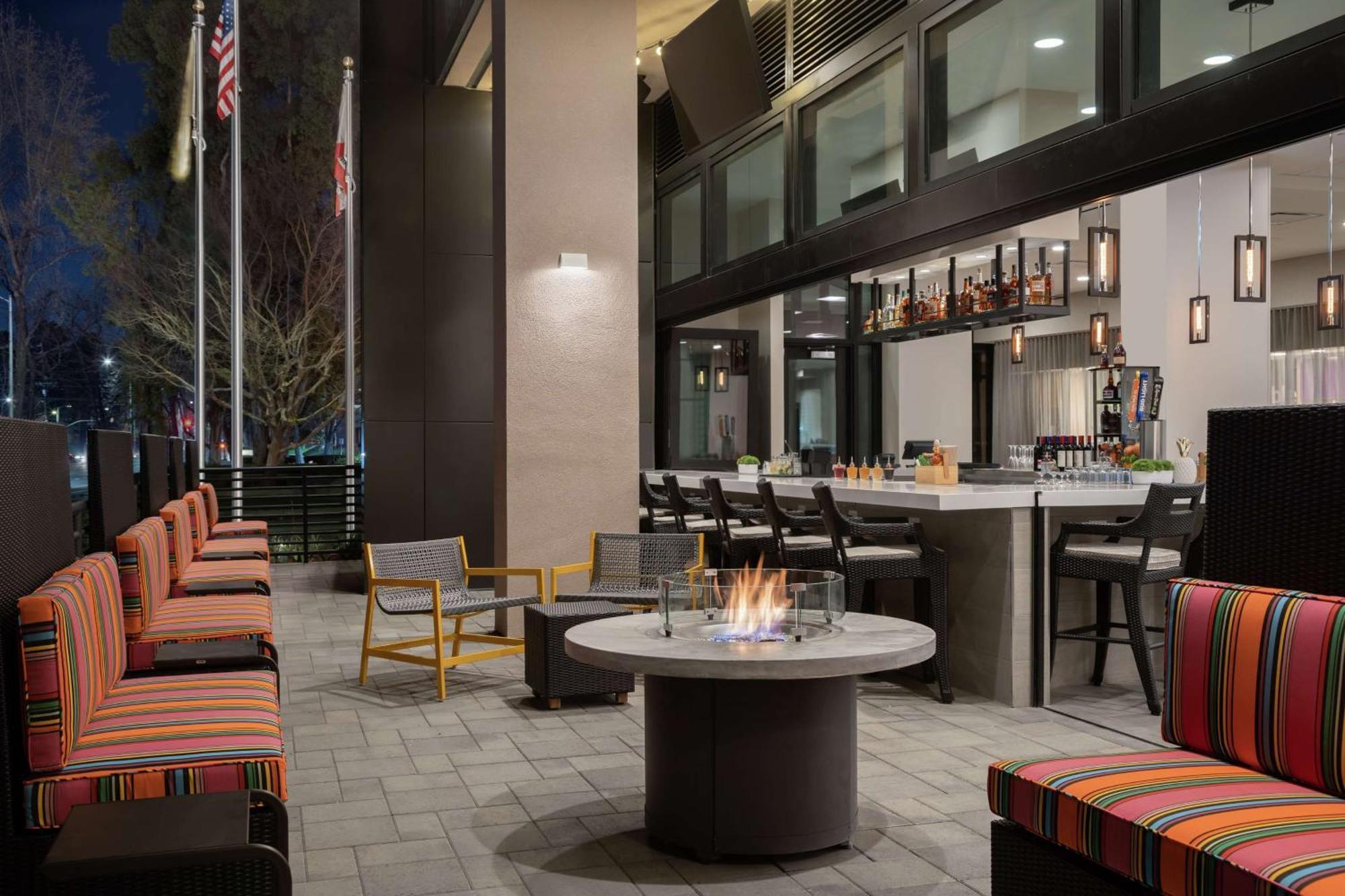 Home2 By Hilton Woodland Hills Angeles 3*